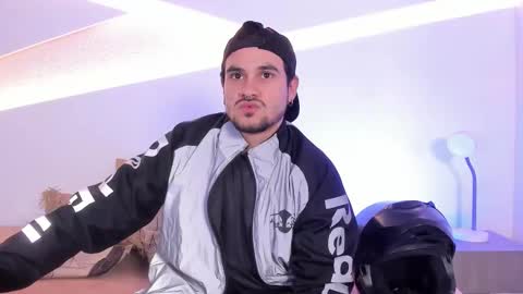 Jake  online show from March 28, 8:36 am