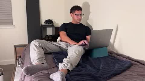 Snapshot of jakesexhibition chatting on October 25, 8:27 am Jake Porter online show from October 25, 8:27 am