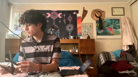 Snapshot of james2002og chatting on September 12, 9:48 pm james2002og online show from September 12, 9:48 pm