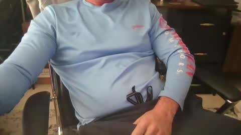 Snapshot of james484444 chatting on January 24, 8:22 pm james484444 online show from January 24, 8:22 pm