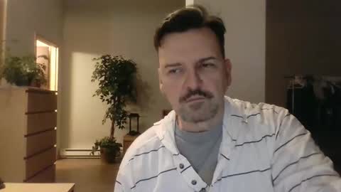 Snapshot of james_ralston chatting on March 9, 1:56 am James2025 online show from March 9, 1:56 am