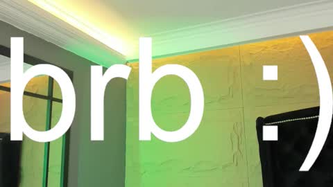 jamesgolden_ online show from November 28, 3:03 pm