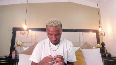 James  online show from December 3, 5:45 pm