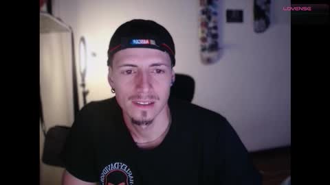 jamesss____ online show from December 5, 7:21 pm