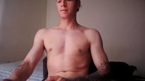 jamesss____ online show from December 17, 5:15 pm