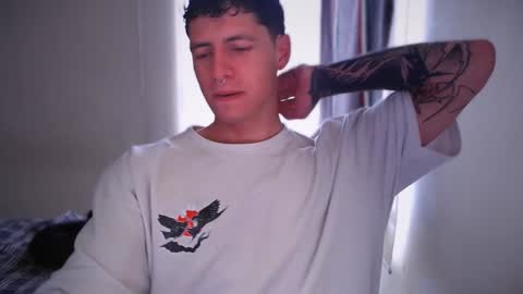 jamesss____ online show from January 26, 1:47 pm