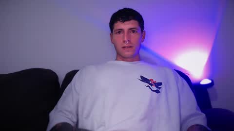 jamesss____ online show from February 26, 9:46 pm