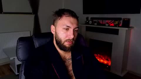 Robbie online show from January 8, 6:18 am