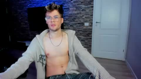 JasoN online show from June 14, 12:18 pm