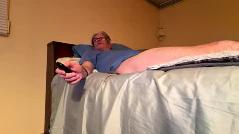 Eric2900 online show from March 2, 5:19 am