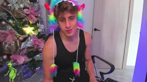 JASPER JONES online show from December 24, 7:55 pm