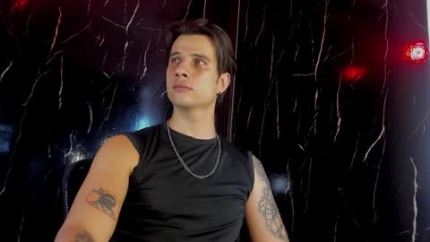 Jay Alvarrez online show from April 9, 7:20 pm