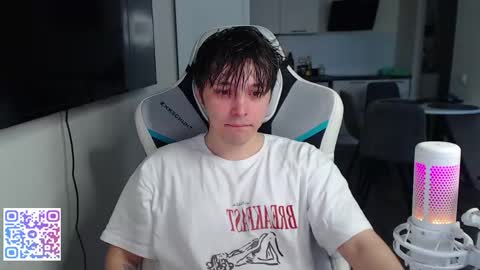 Jayce online show from June 1, 1:22 pm
