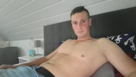 jayfex97 online show from September 15, 1:56 pm