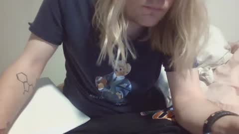 jayflgator online show from March 7, 8:22 pm