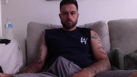 jayg333 online show from May 11, 2:56 pm