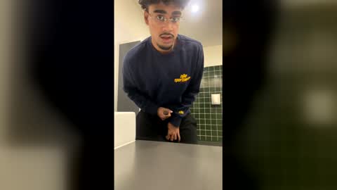 jayluvsu69 online show from February 25, 8:26 am