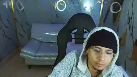 jbarto_ online show from May 30, 2:00 am