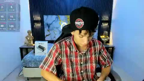 jdwhite18 online show from July 15, 8:48 pm