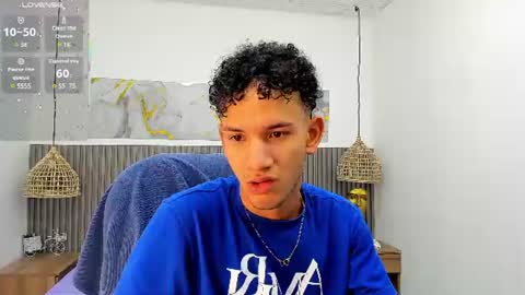 jdwhite18 online show from July 6, 5:48 am