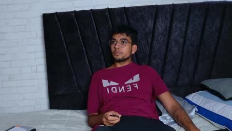 jei online show from March 26, 9:19 pm