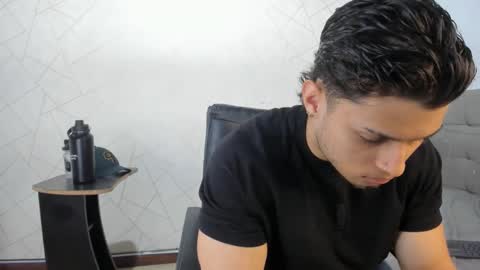 Snapshot of jeicob_gagnon chatting on January 3, 9:47 pm jeicob gagnon online show from January 3, 9:47 pm
