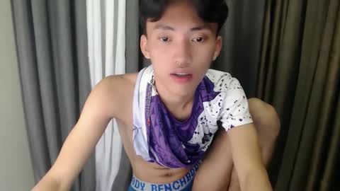 jemart_urnaughtboy online show from February 21, 7:37 pm