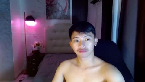 jeppie online show from December 3, 8:15 pm