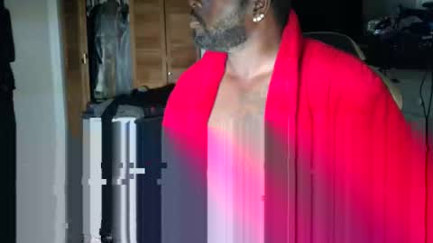 Snapshot of jeremiah0827 chatting on October 12, 7:24 am jeremiah0827 online show from October 12, 7:24 am