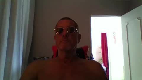 jerflor online show from October 18, 1:49 pm