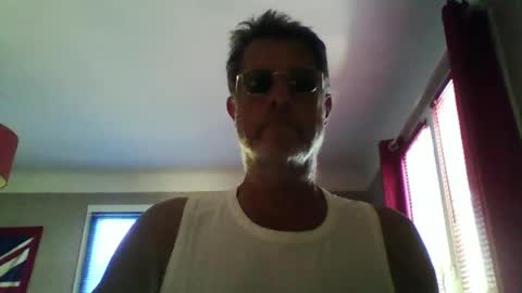 jerflor online show from June 14, 4:09 pm