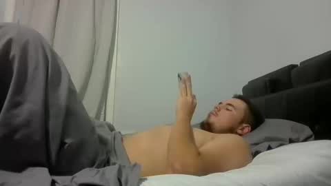 jerkjon1692 online show from October 11, 4:49 am