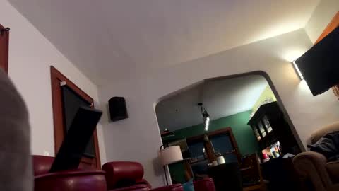 Jeremys room chill and puff one enjoy online show from February 2, 7:07 am