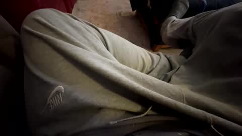 Jeremys room chill and puff one enjoy online show from February 18, 2:53 am