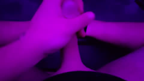 jesseboyy online show from December 20, 4:19 am