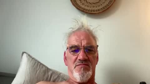 jewlronny online show from April 10, 2:57 pm