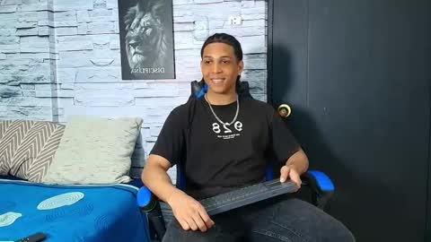 Snapshot of jhay_wheeler777 chatting on September 29, 3:27 am jhay_wheeler777 online show from September 29, 3:27 am