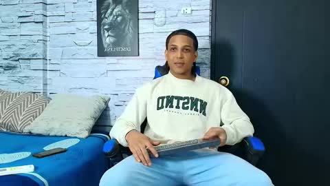 Snapshot of jhay_wheeler777 chatting on October 4, 3:55 am jhay_wheeler777 online show from October 4, 3:55 am