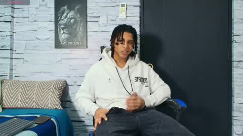 jhay_wheeler777 online show from December 2, 4:15 am