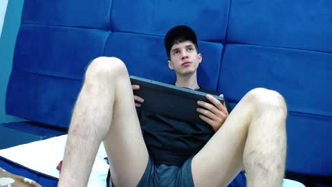 Jheampiero online show from October 16, 2:25 pm