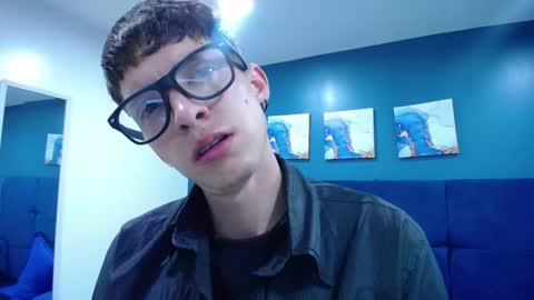 Jheampiero online show from October 1, 2:21 pm