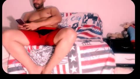 En moreno online show from October 31, 8:18 am