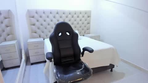 jhoanleandro online show from January 17, 5:21 am