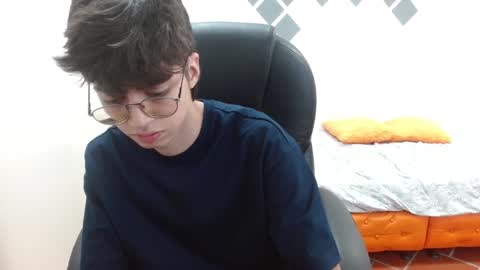 Jhoel online show from December 26, 7:16 pm