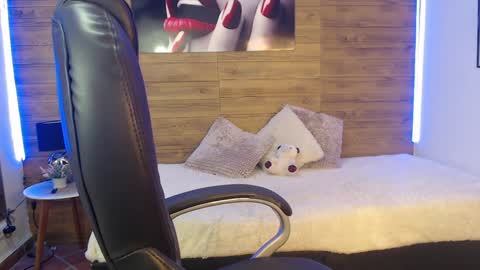 Jhoel online show from December 12, 12:44 pm