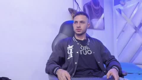 Snapshot of jhonny_flames7 chatting on December 13, 1:59 am jhonny online show from December 13, 1:59 am