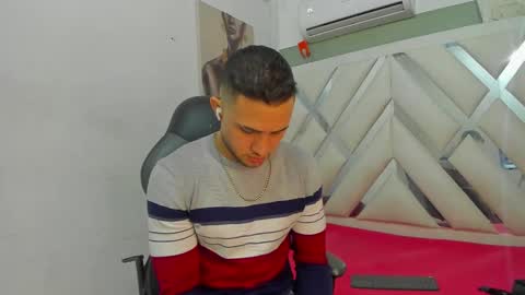 Snapshot of jhonny_flames7 chatting on March 8, 12:53 am jhonny online show from March 8, 12:53 am