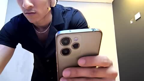 jhonny_thes28 online show from September 28, 12:47 pm