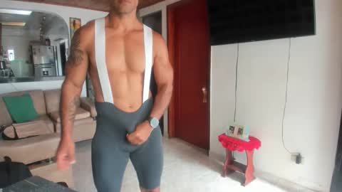 jh online show from November 19, 7:14 pm