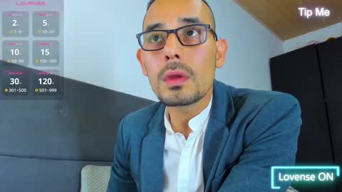 Jhony Alzate online show from October 3, 2:05 am